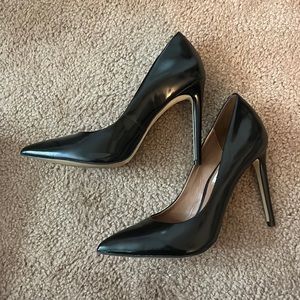 Steve Madden Pointy Toe Black Pumps
